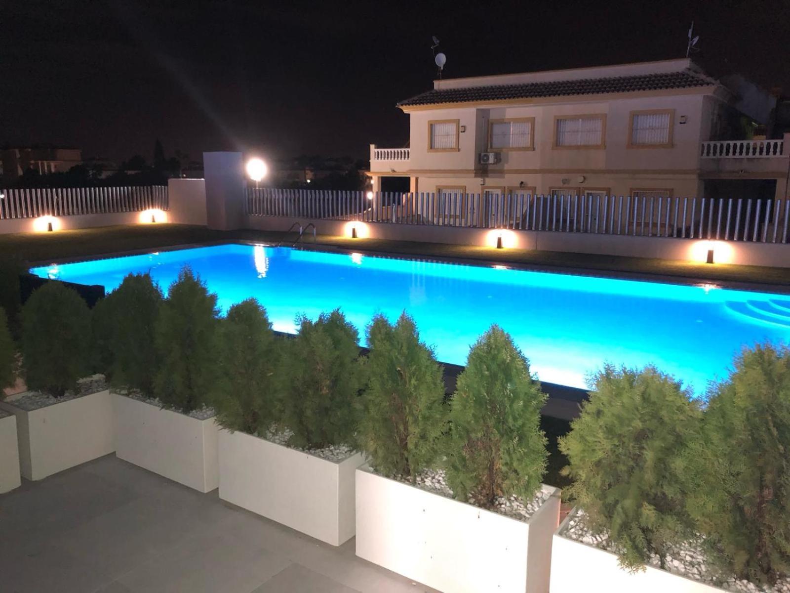 Palmview Poolside Heaven In Turquesa Del Mar Apartment Orihuela Bagian luar foto