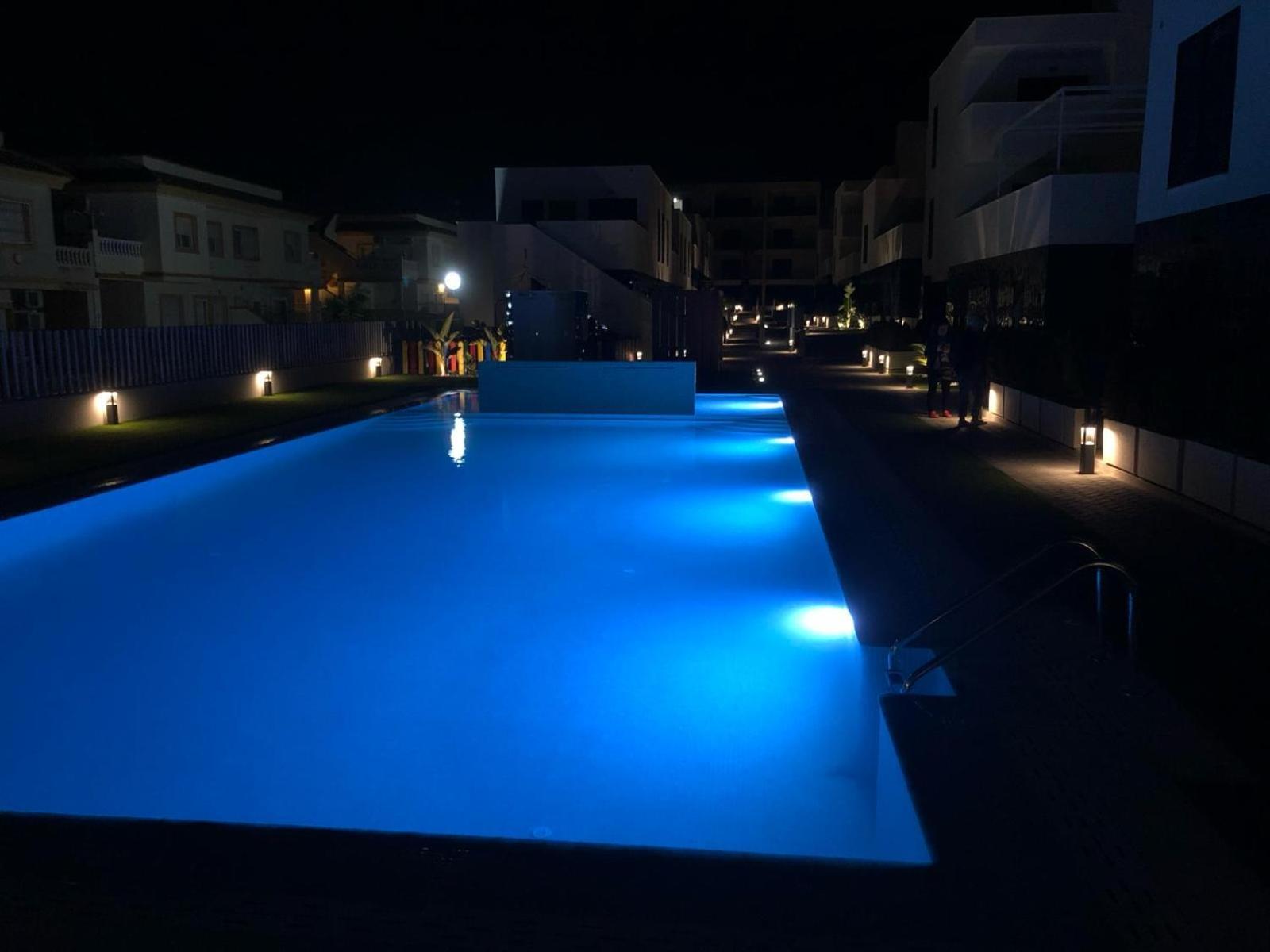 Palmview Poolside Heaven In Turquesa Del Mar Apartment Orihuela Bagian luar foto